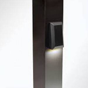 ULTRAMAX vertical post cap light